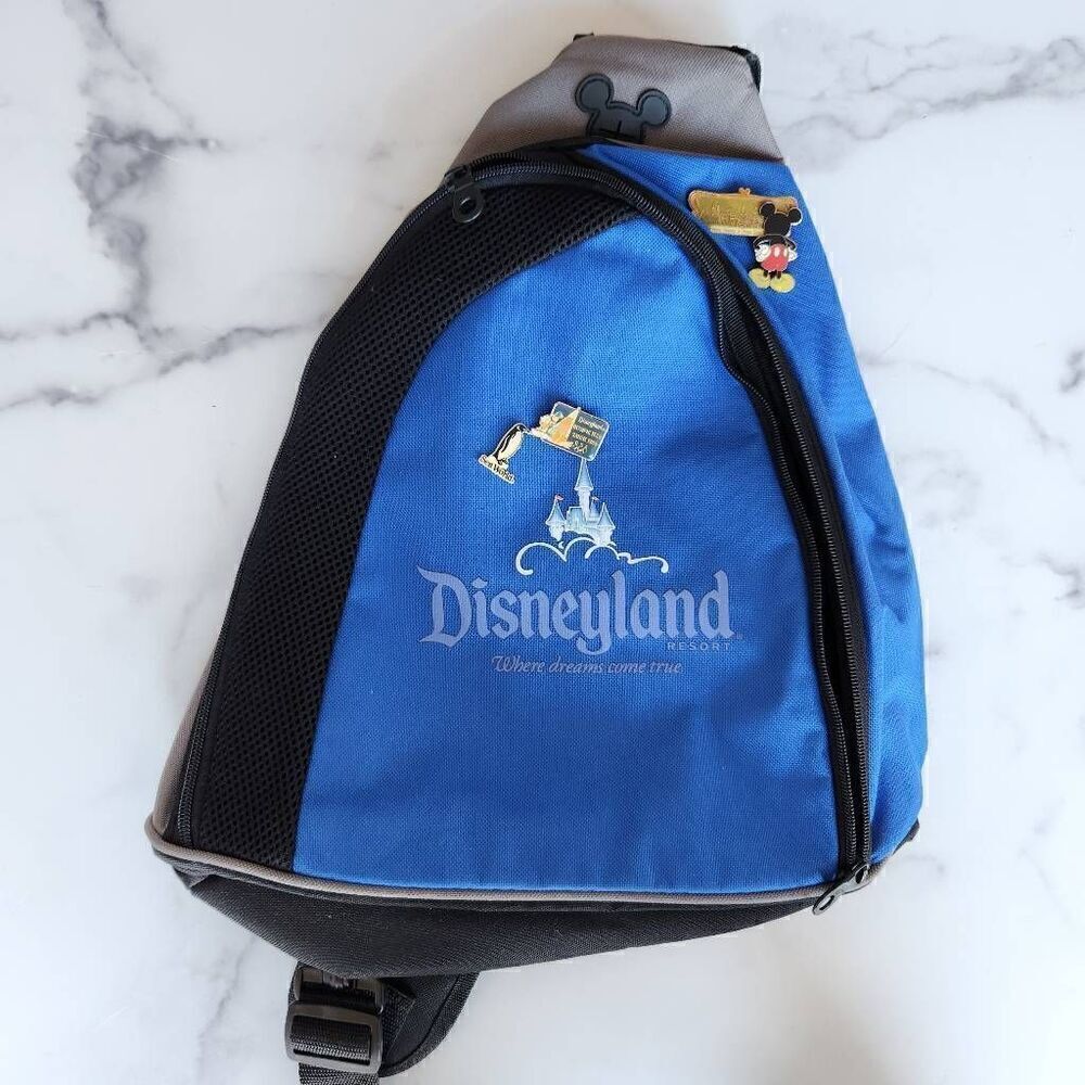 90s Disneyland one sling backpack 2 80's Disney pins penguin Sea World vintage